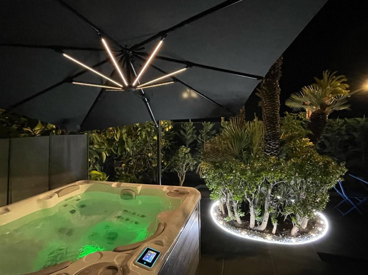 Appartement Luxury Garden Jacuzzi Promenade *